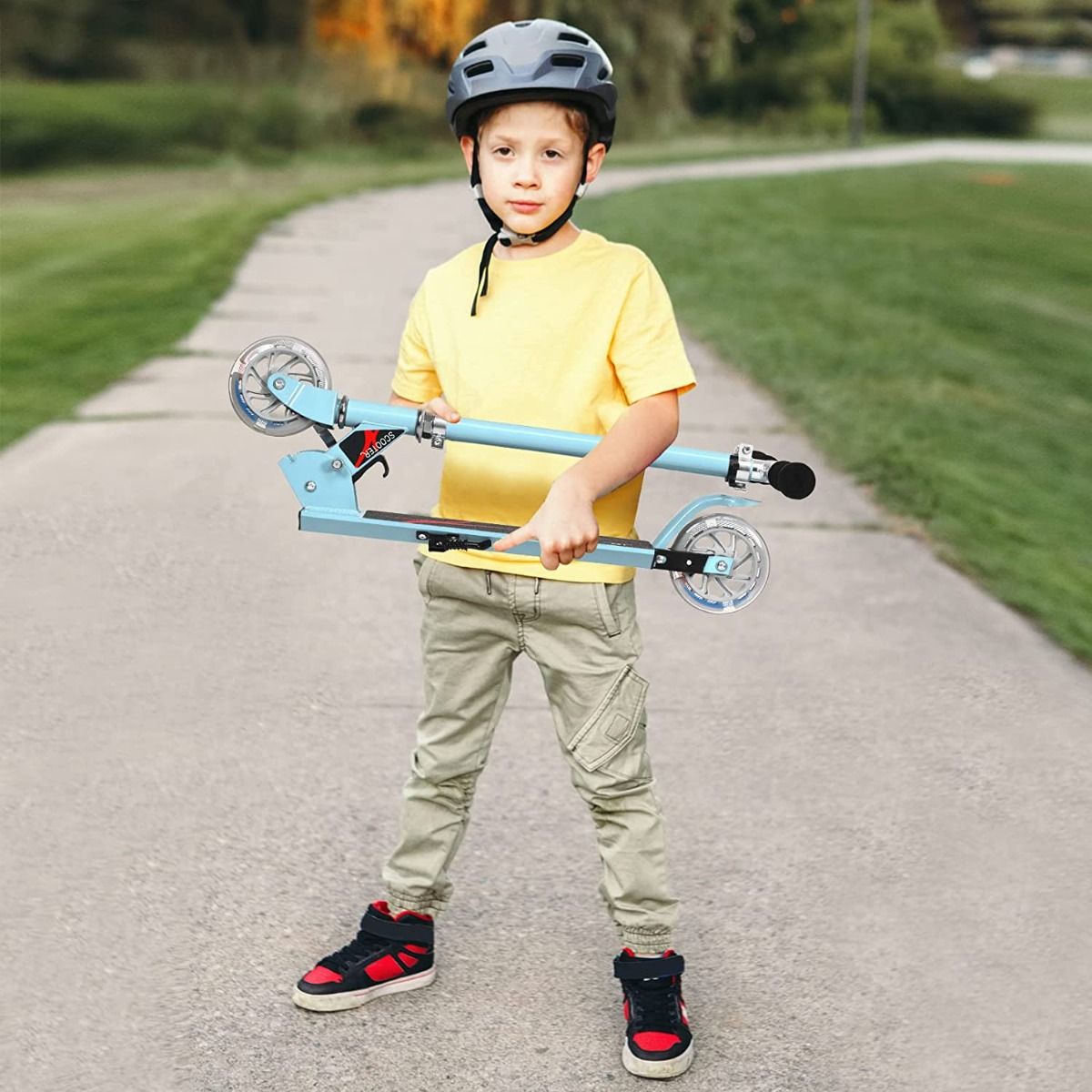 Trottinette Enfant Pliable avec Lumières LED - Hauteur Réglable et Design Coloré pour des Balades Amusantes en Toute Sécurité