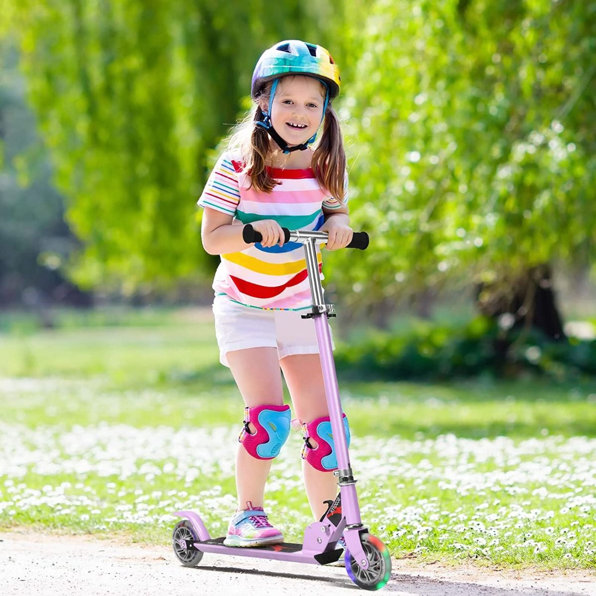 Trottinette Enfant Pliable avec Lumières LED - Hauteur Réglable et Design Coloré pour des Balades Amusantes en Toute Sécurité